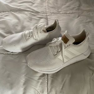 adidas swift run shoes
